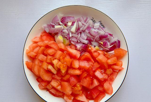 番茄虾仁意面好吃的秘诀,掌握这两点,意面更劲道,味道更鲜美!休闲区蓝鸢梦想 - Www.slyday.coM 番茄虾仁意面好吃的秘诀,掌握这两点,意面更劲道,味道更鲜美!休闲区蓝鸢梦想 - Www.slyday.coM