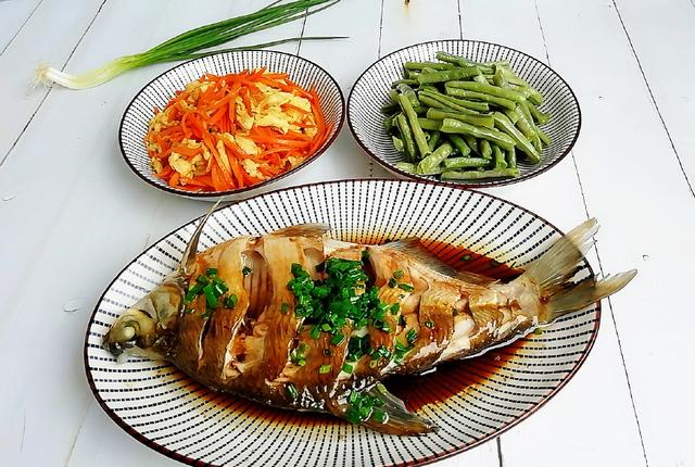 一家四口的午餐，20分钟做了3道家常菜，简简单单，温馨又幸福！休闲区蓝鸢梦想 - Www.slyday.coM