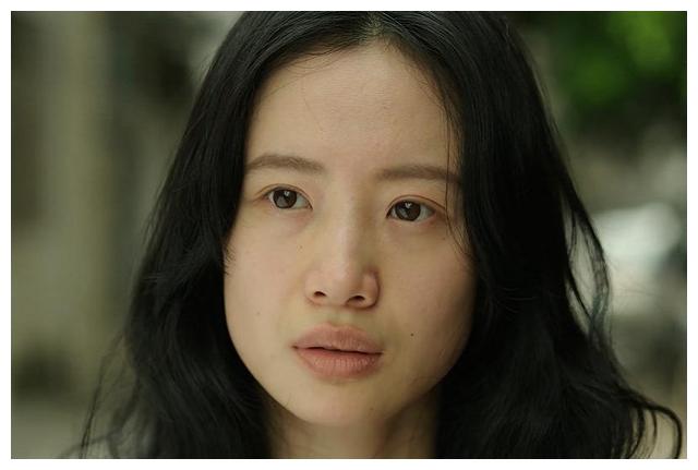 92年的她在隐秘的角落里演招人恨的后妈却圈粉无数