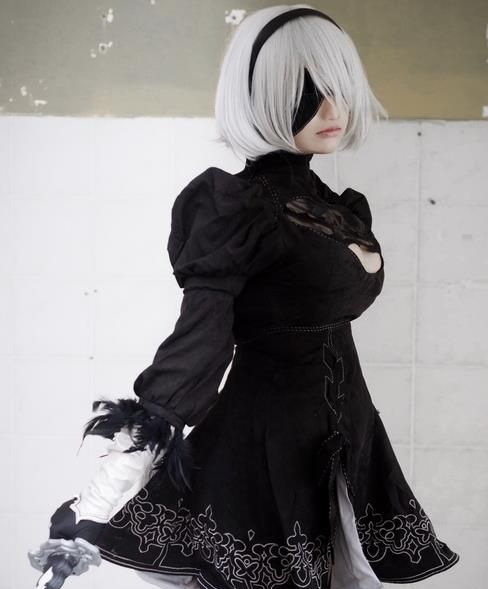 尼尔机械纪元2b cosplay,网友:一个集美貌与酷于一身的奇女子_高清