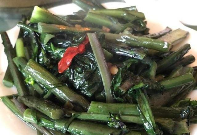 炒红菜苔时,不少人把这1步“忽略”了,难怪吃着不脆,还不入味休闲区蓝鸢梦想 - Www.slyday.coM 炒红菜苔时,不少人把这1步“忽略”了,难怪吃着不脆,还不入味休闲区蓝鸢梦想 - Www.slyday.coM