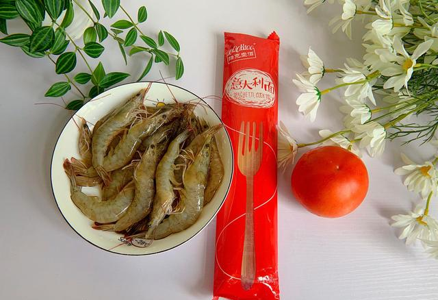 番茄虾仁意面好吃的秘诀,掌握这两点,意面更劲道,味道更鲜美!休闲区蓝鸢梦想 - Www.slyday.coM 番茄虾仁意面好吃的秘诀,掌握这两点,意面更劲道,味道更鲜美!休闲区蓝鸢梦想 - Www.slyday.coM