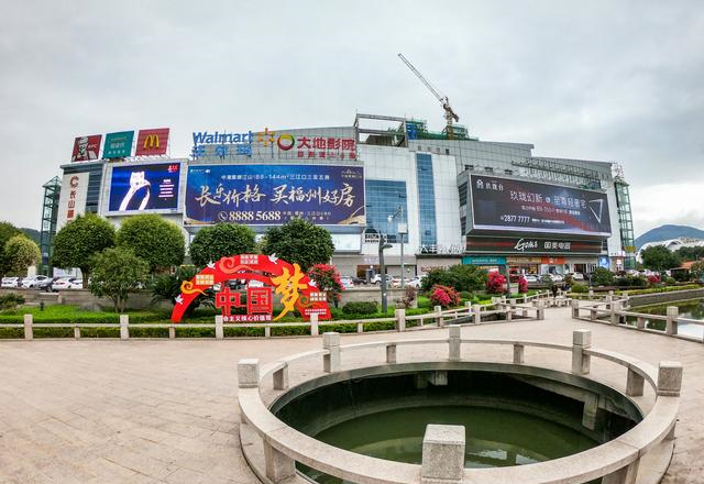 不到75万人口,房价却高达2万还修了地铁|长乐|县城|省会_新浪新闻