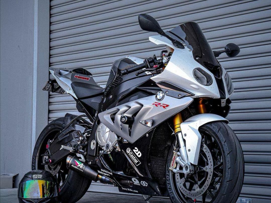 宝马s1000rr,迷人大小眼,了解一下!__财经头条