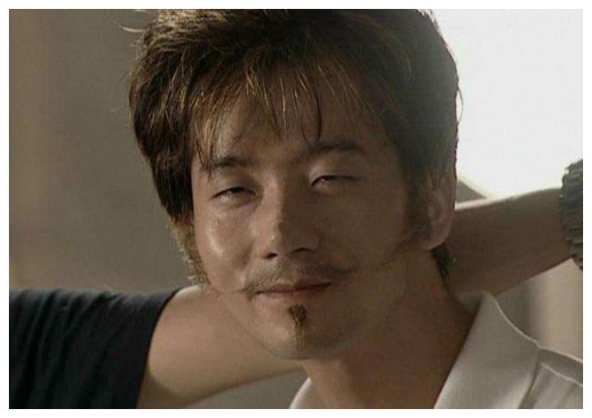 魔幻手机|陈创|黄眉_新浪新闻