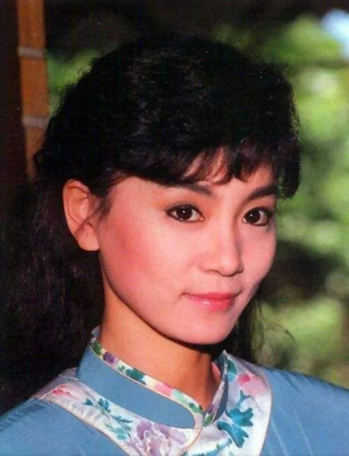 《甄嬛传》皇太后 20岁时有多美?休闲区蓝鸢梦想 - Www.slyday.coM 《甄嬛传》皇太后 20岁时有多美?休闲区蓝鸢梦想 - Www.slyday.coM