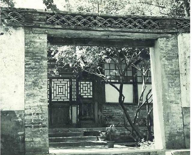 萧红的未婚夫汪恩甲并不是一个恶少,弃她而去也是另有原因休闲区蓝鸢梦想 - Www.slyday.coM 萧红的未婚夫汪恩甲并不是一个恶少,弃她而去也是另有原因休闲区蓝鸢梦想 - Www.slyday.coM