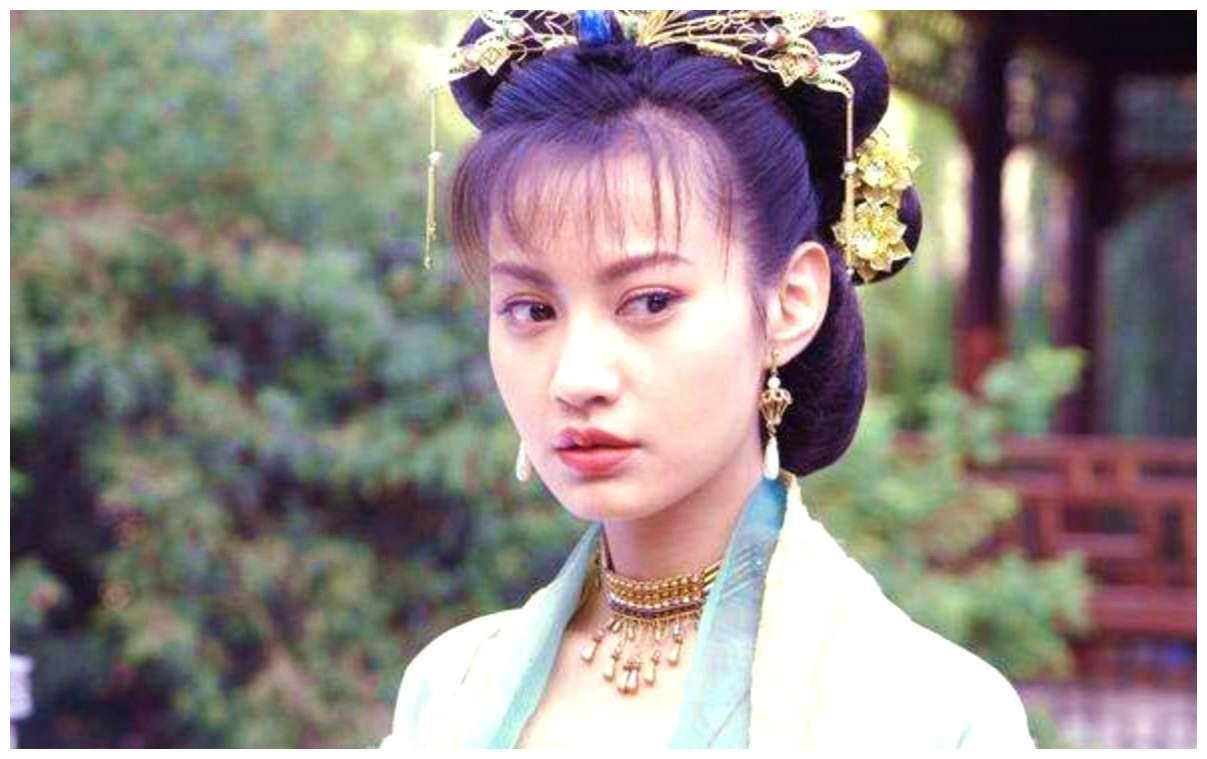 时隔多年"江玉燕"重出江湖,古装扮相太吸睛,容颜气质不减当年
