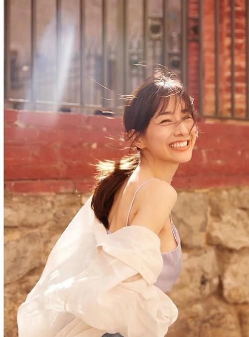 曾是日本最讨厌女主播的她做了什么 写真集的销量八成来自女性 曾是日本最讨厌女主播的她做了什么 写真集的销量八成来自女性
