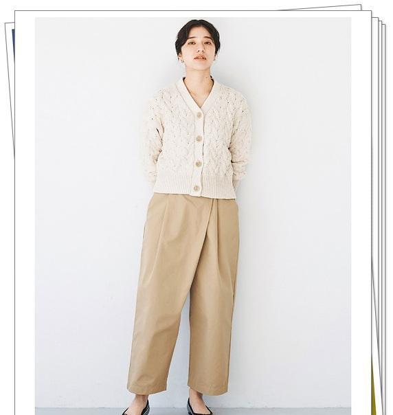 白色开衫在秋冬怎么搭配让你显得简洁又有活力的时尚穿搭分享