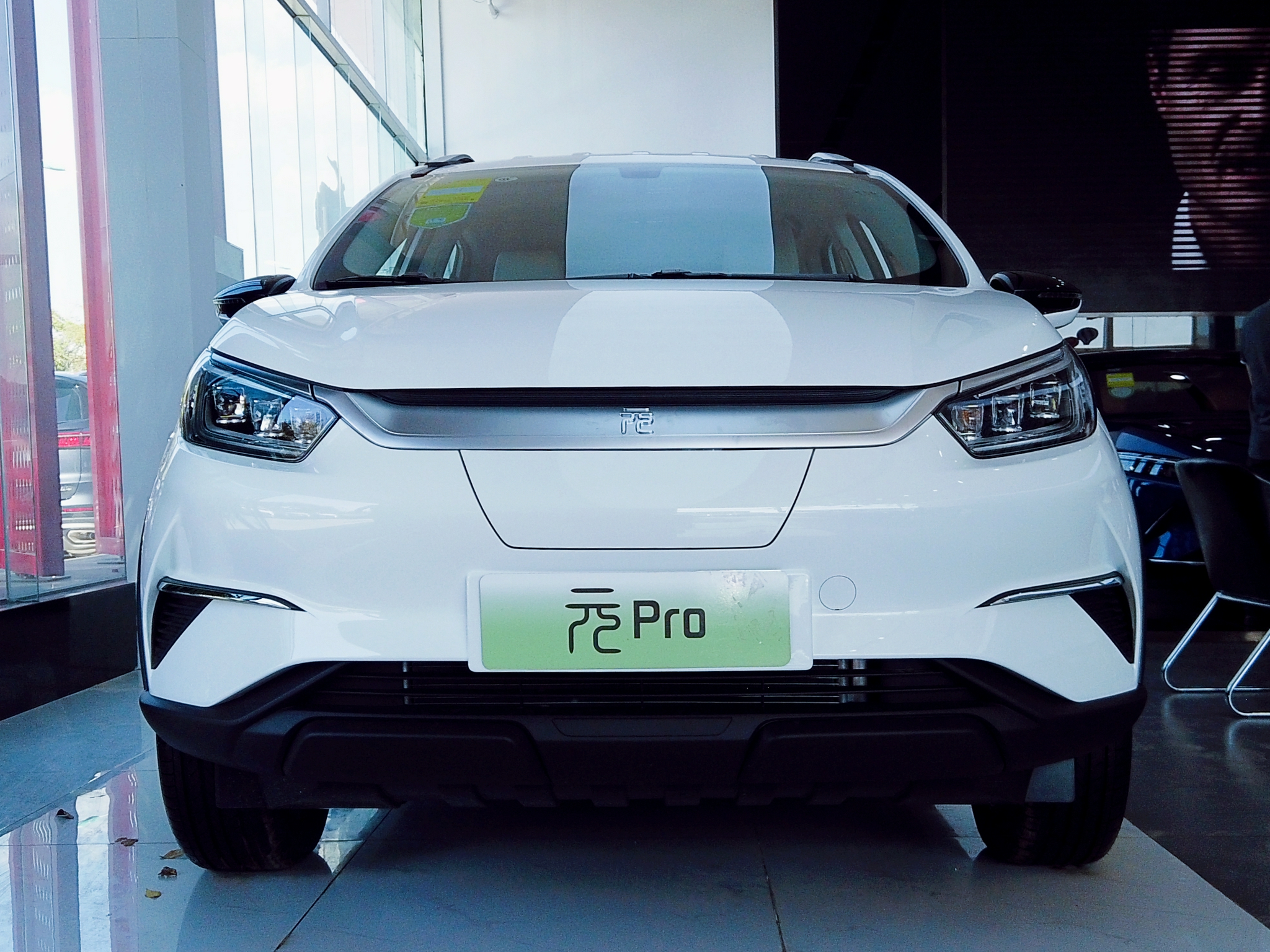 新能源紧凑型suv标杆 实拍比亚迪元pro