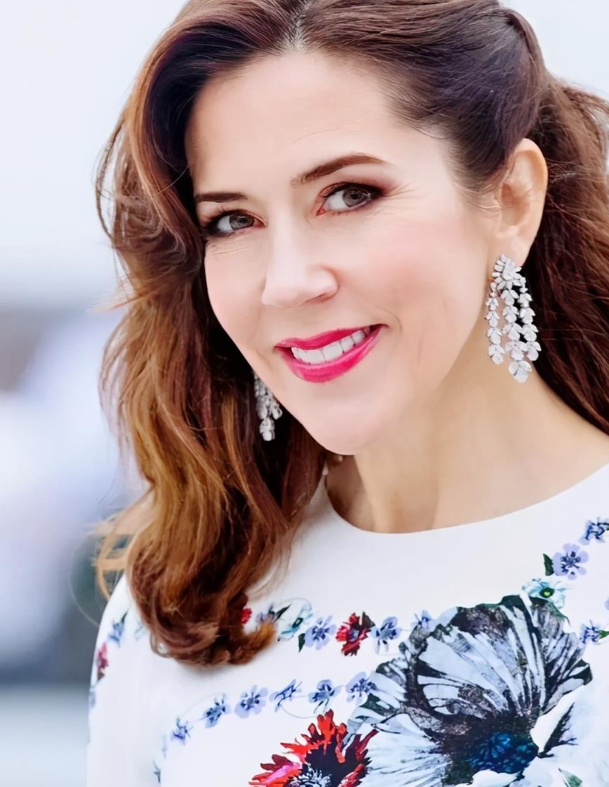 48岁丹麦最美王妃 从"灰姑娘"到女王的童话 搭配高级而唯美_高清图集