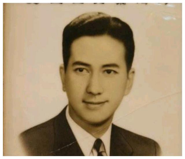 赌王何鸿燊溘然长逝,5000亿资产谁来接盘?回顾一代传奇赌王