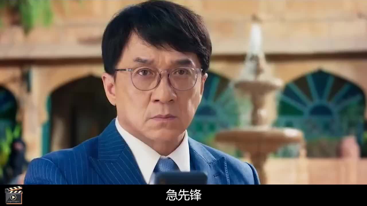 急先锋成龙拍戏遭遇意外沉入水中45秒导演都急哭了