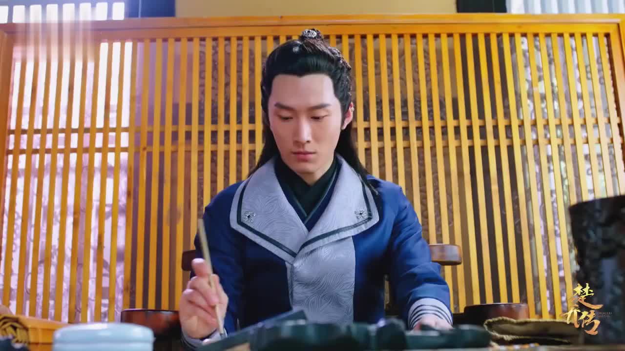 楚乔传仲羽放出鸽子却被桃叶半路拦下换了她送出的信