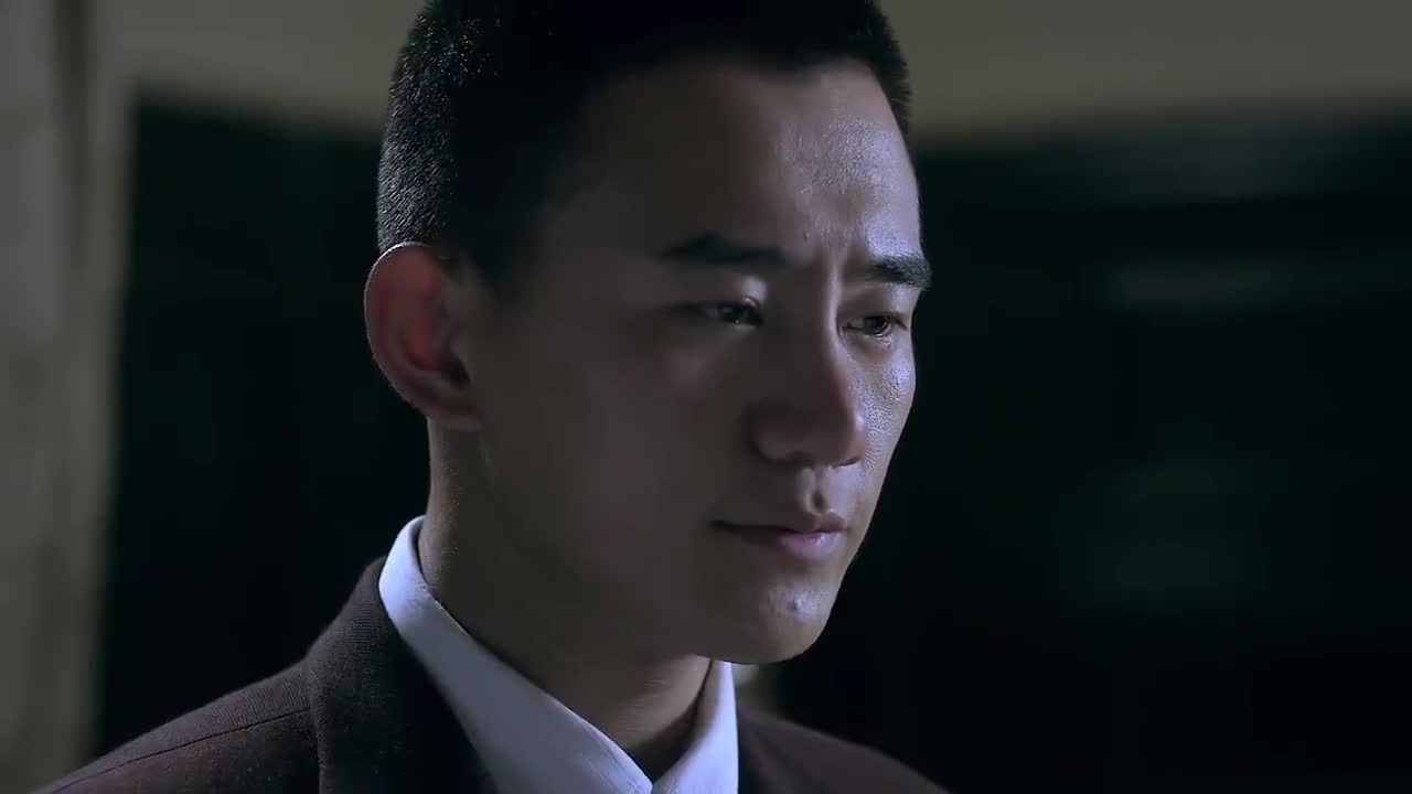 雪豹坚强岁月在组织的安排下陈怡和张楚将以夫妻的身份出现