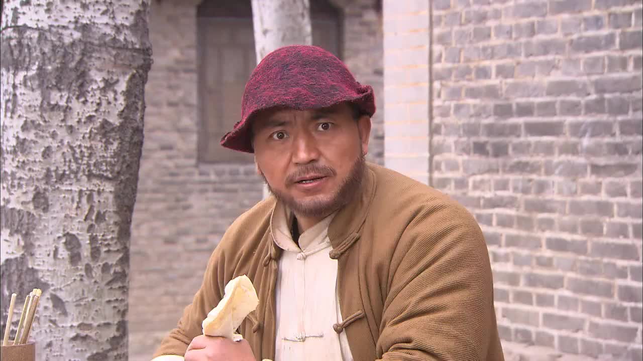 飞虎队王强认为形势严峻提议先回去汇报情况