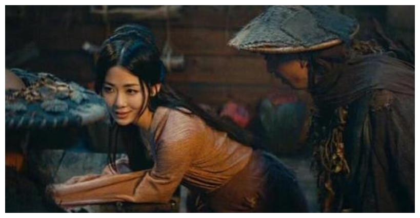 她凭《奇门遁甲》老板娘走红!只因长得太漂亮?网友:冲她才看的