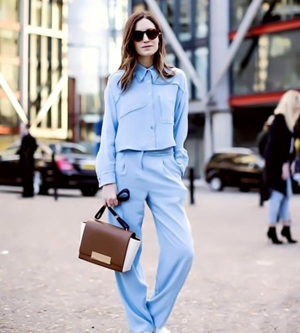 30岁女人如何穿搭蓝色简单照着穿显得柔情和文静
