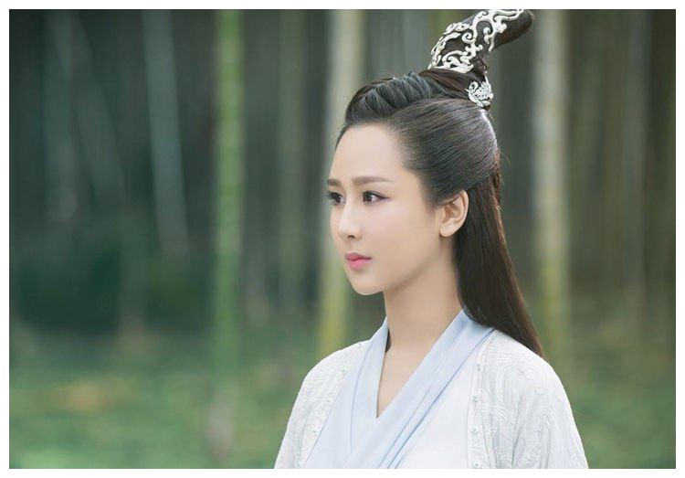 人气演员杨紫,后天努力型演员,演技是她的代名词!