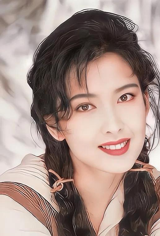 周慧敏无数人的三代回忆80后的床前贴满了她的海报