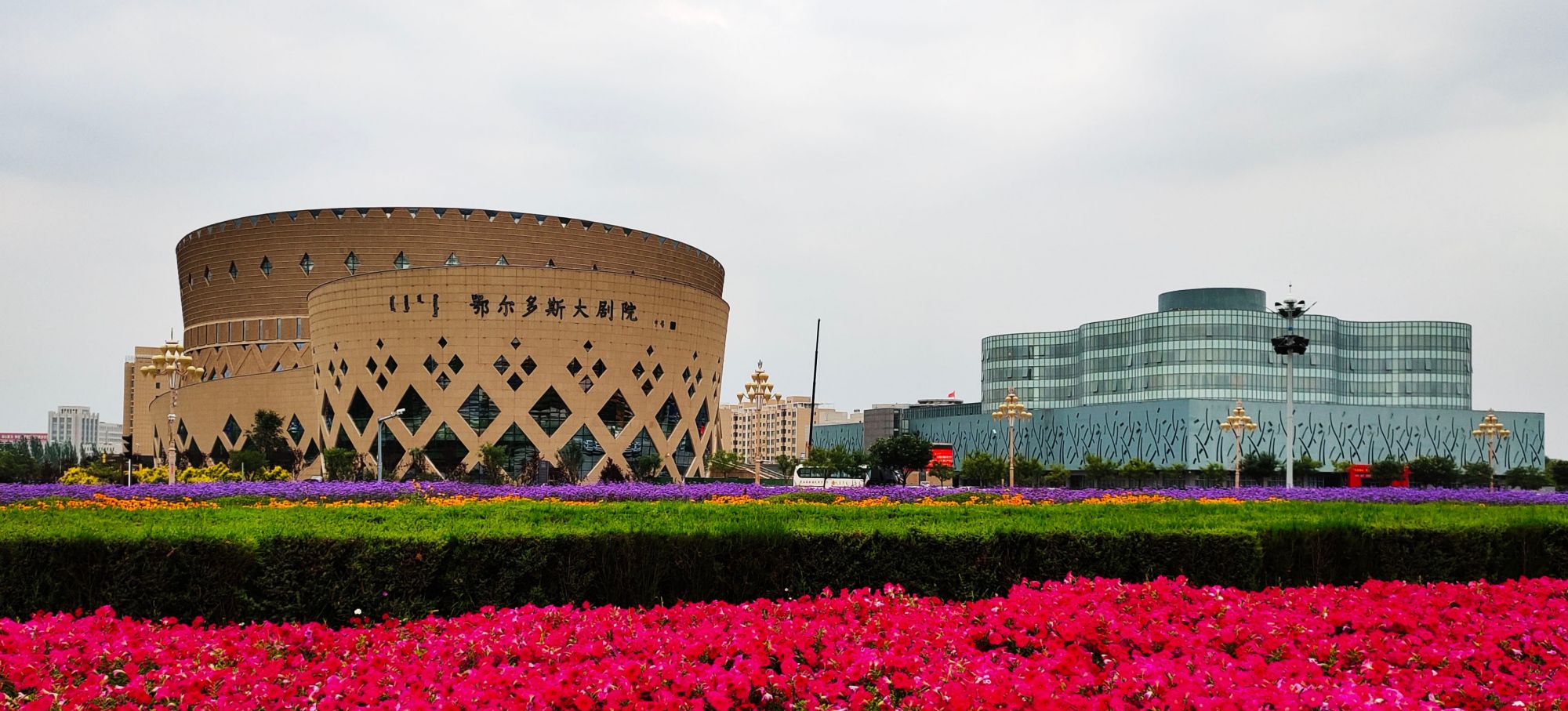 奇特的建筑,鄂尔多斯博物馆__财经头条