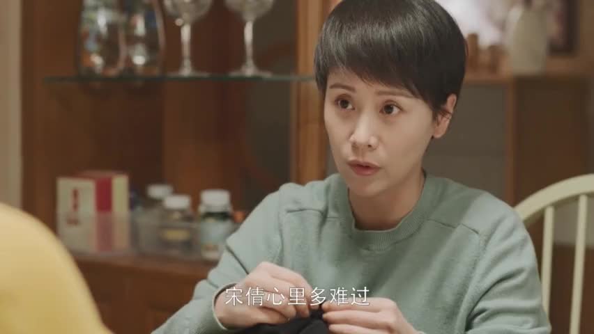 方圆学童文洁喝醉说话,学的满脸褶子,笑哭