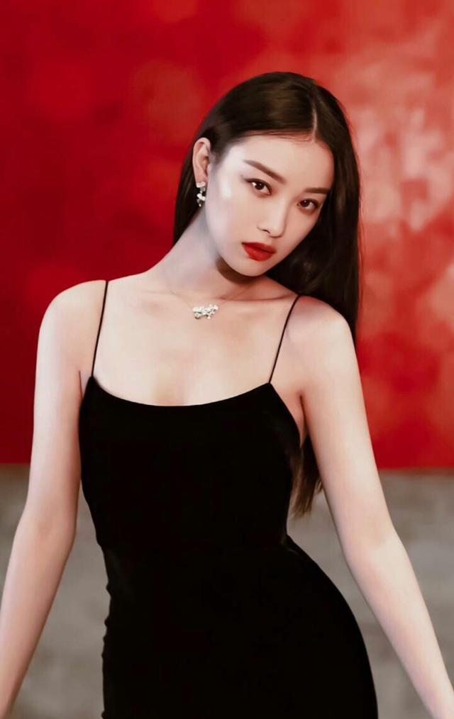 天生气质好的女人,身上这四个特征都很稀有,尤其是第二个