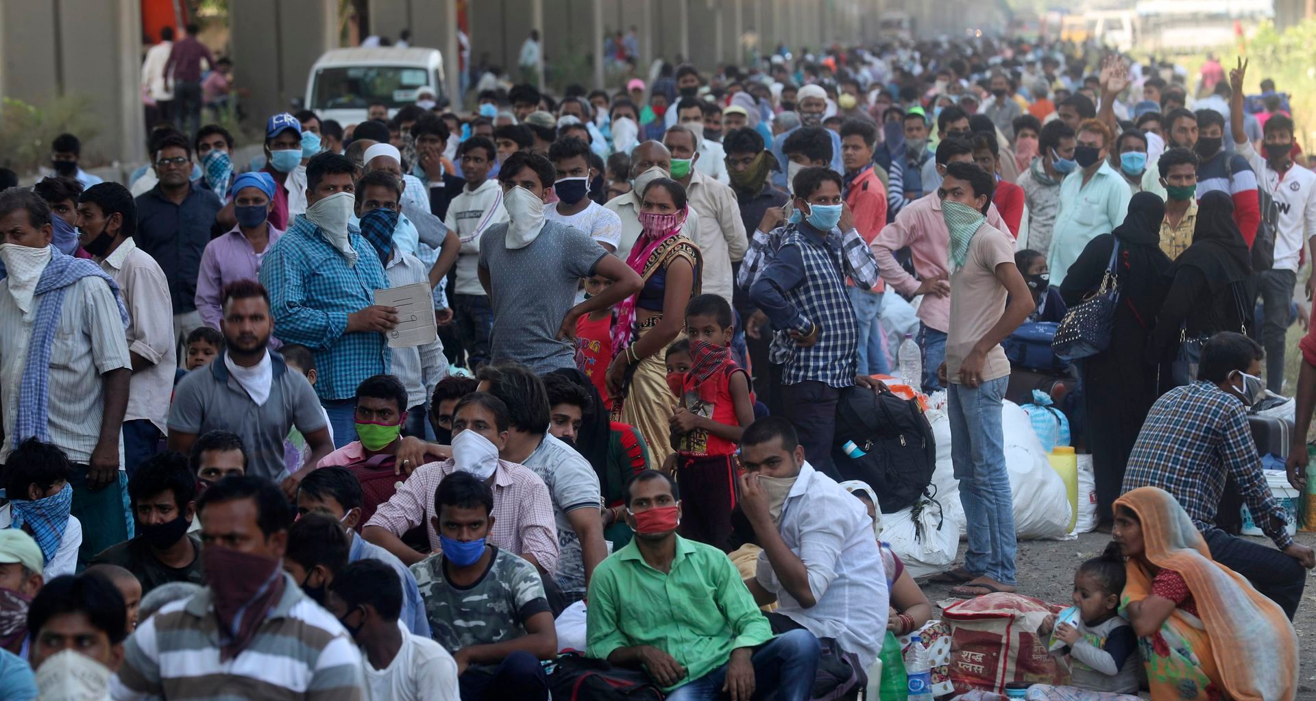 印度遭遇飓风和疫情双重打击,"劳工返乡潮"场面壮观