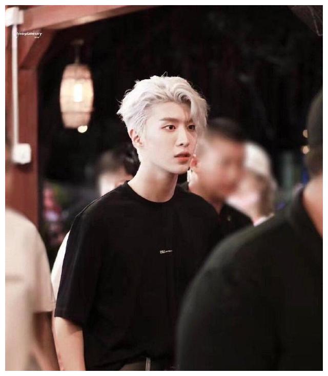 吴亦凡孟美岐蔡徐坤