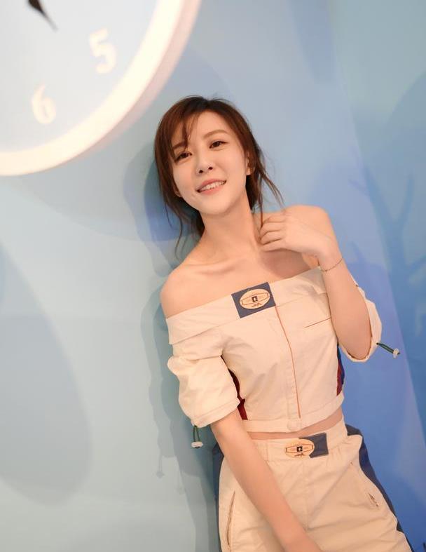 女神李金铭:第4376期气质潮流美图欣赏