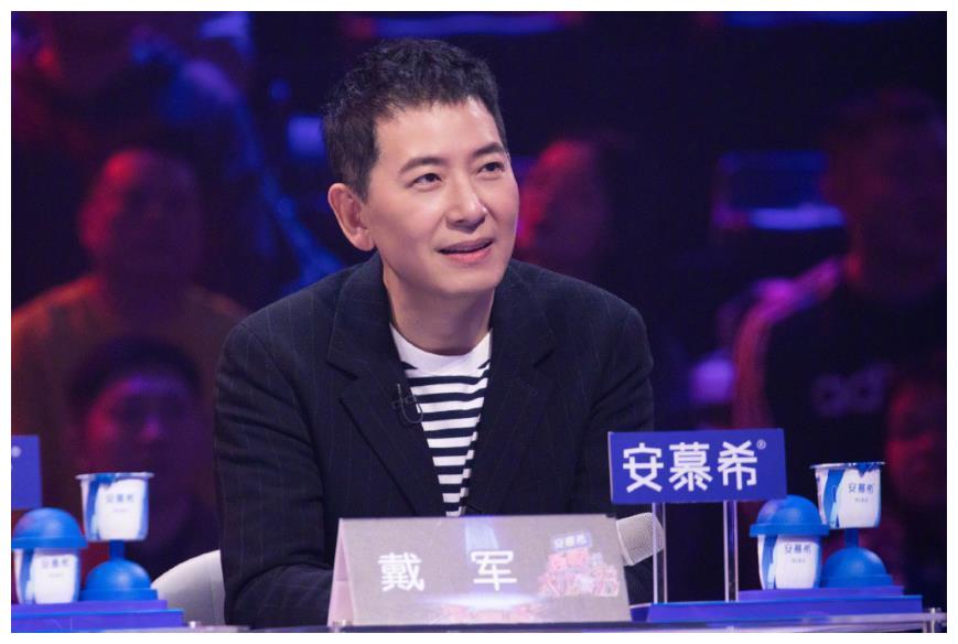 何炅是同性恋吗？恋情被曝涉及四女八男，存在多少谣言？休闲区蓝鸢梦想 - Www.slyday.coM
