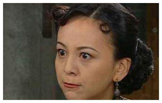 出演"九姨太"爆红之后,嫁人目的非常明确,就是要嫁给香港富商