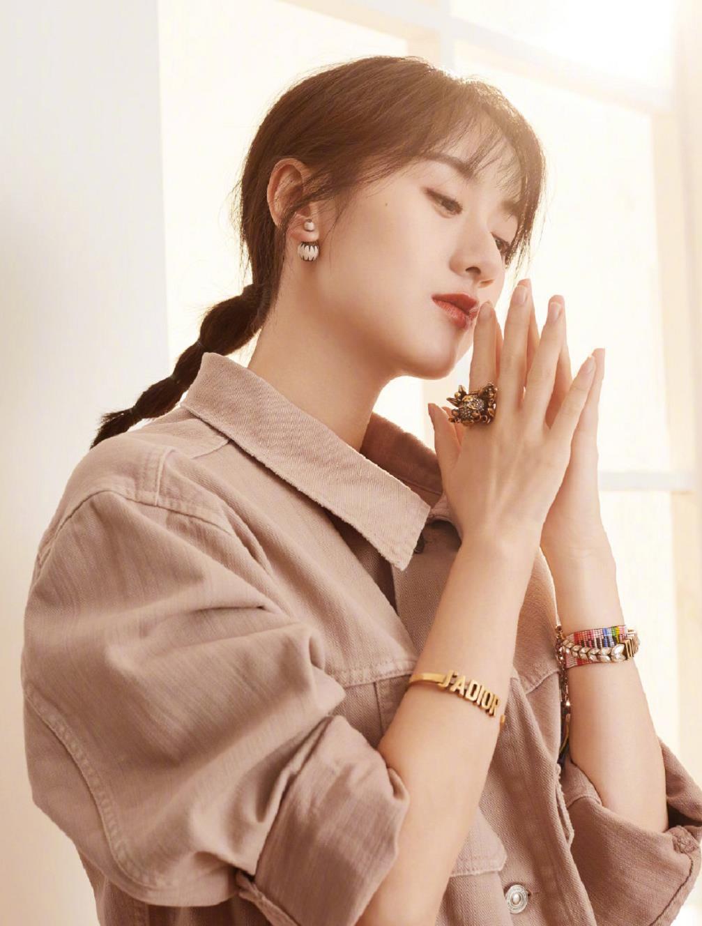 女神袁冰妍:第5052期气质潮流美图欣赏