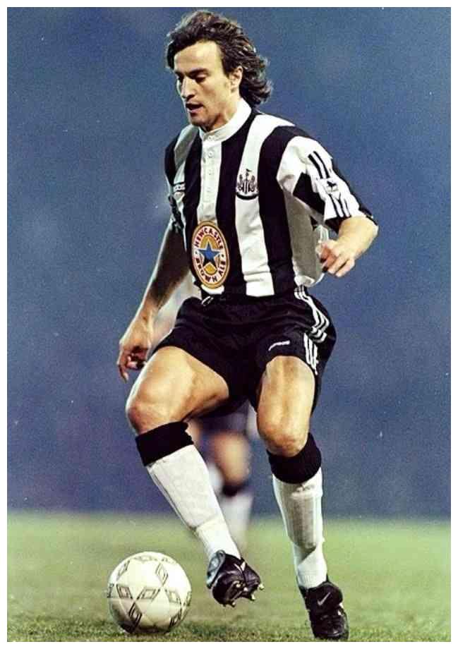 90年代英超经典球员回顾,来自法国的浪漫王子吉诺拉