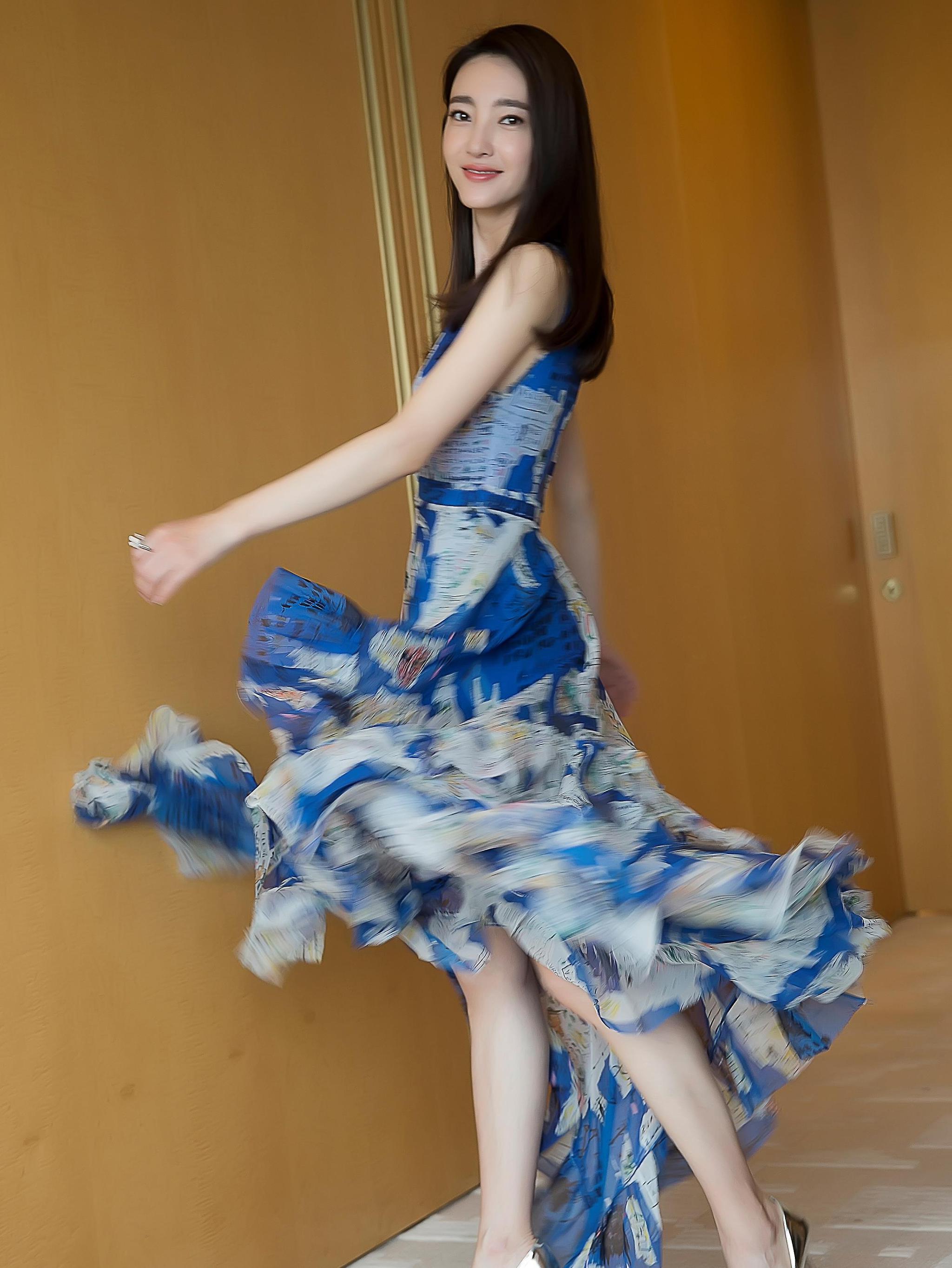 王丽坤:第7001期时尚潮流美图欣赏