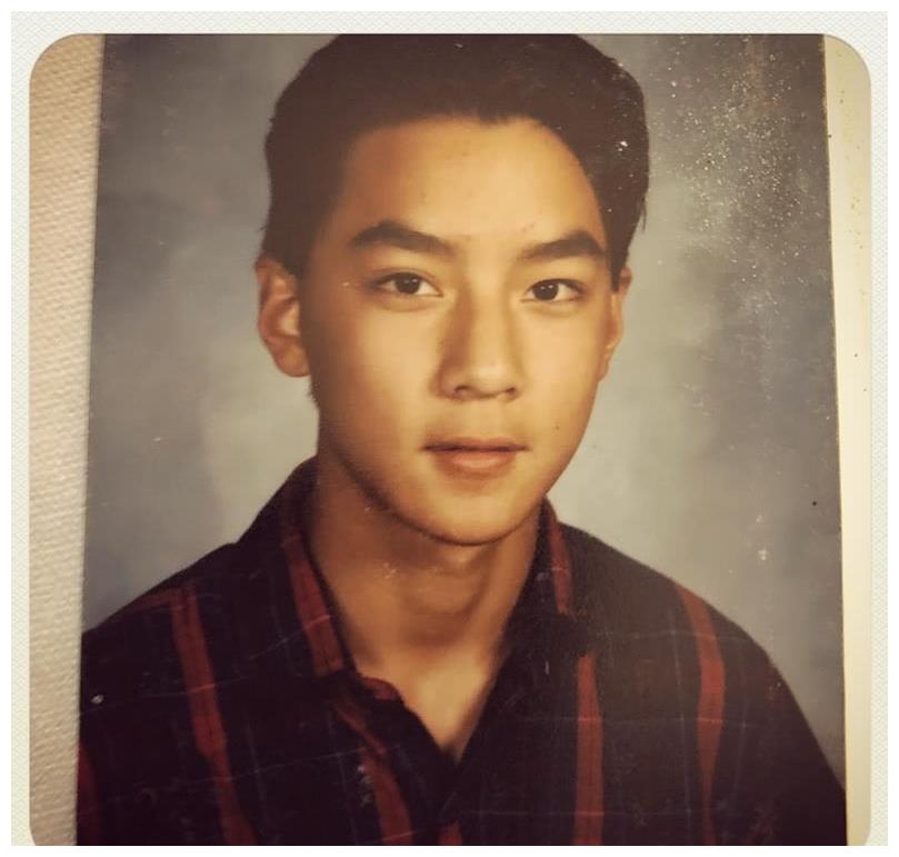 从此香港功夫片成了童年吴彦祖的最爱,只要一上映,吴彦祖都会去看.