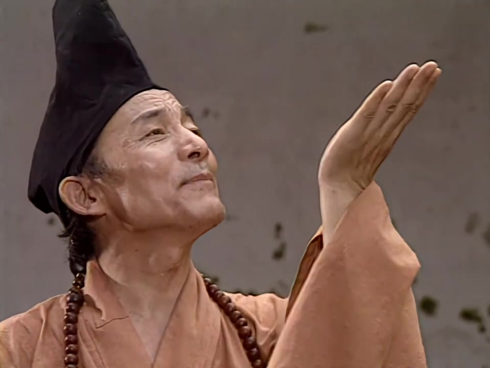 济公游本昌睡路边