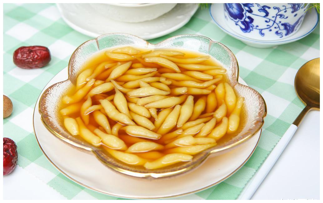 夏天最馋它,隔三差五做一次,一次两碗不够吃,清凉爽滑真好吃