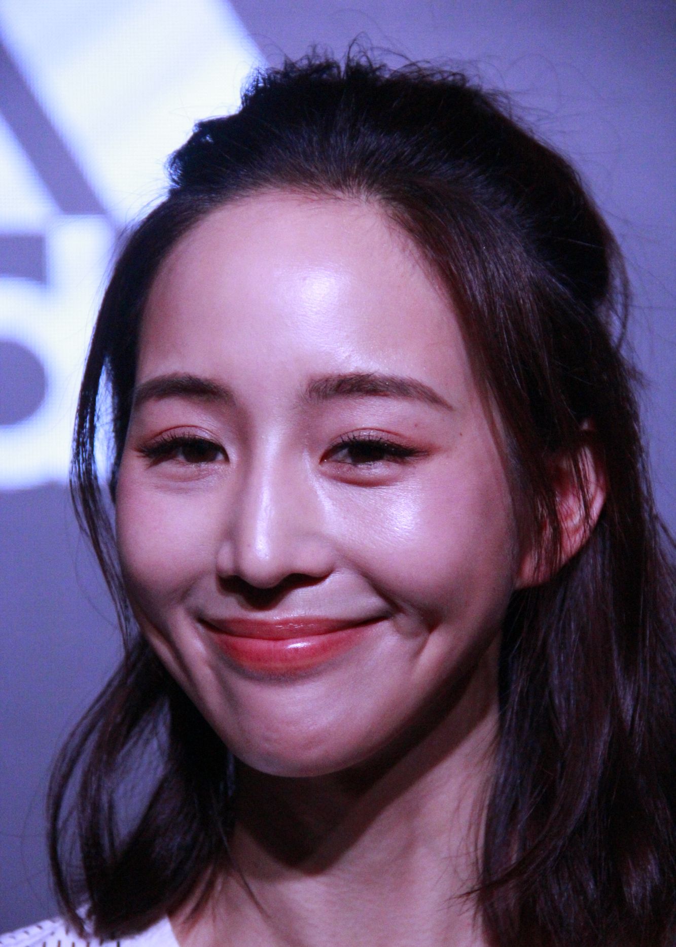 演员张钧甯参加活动近照