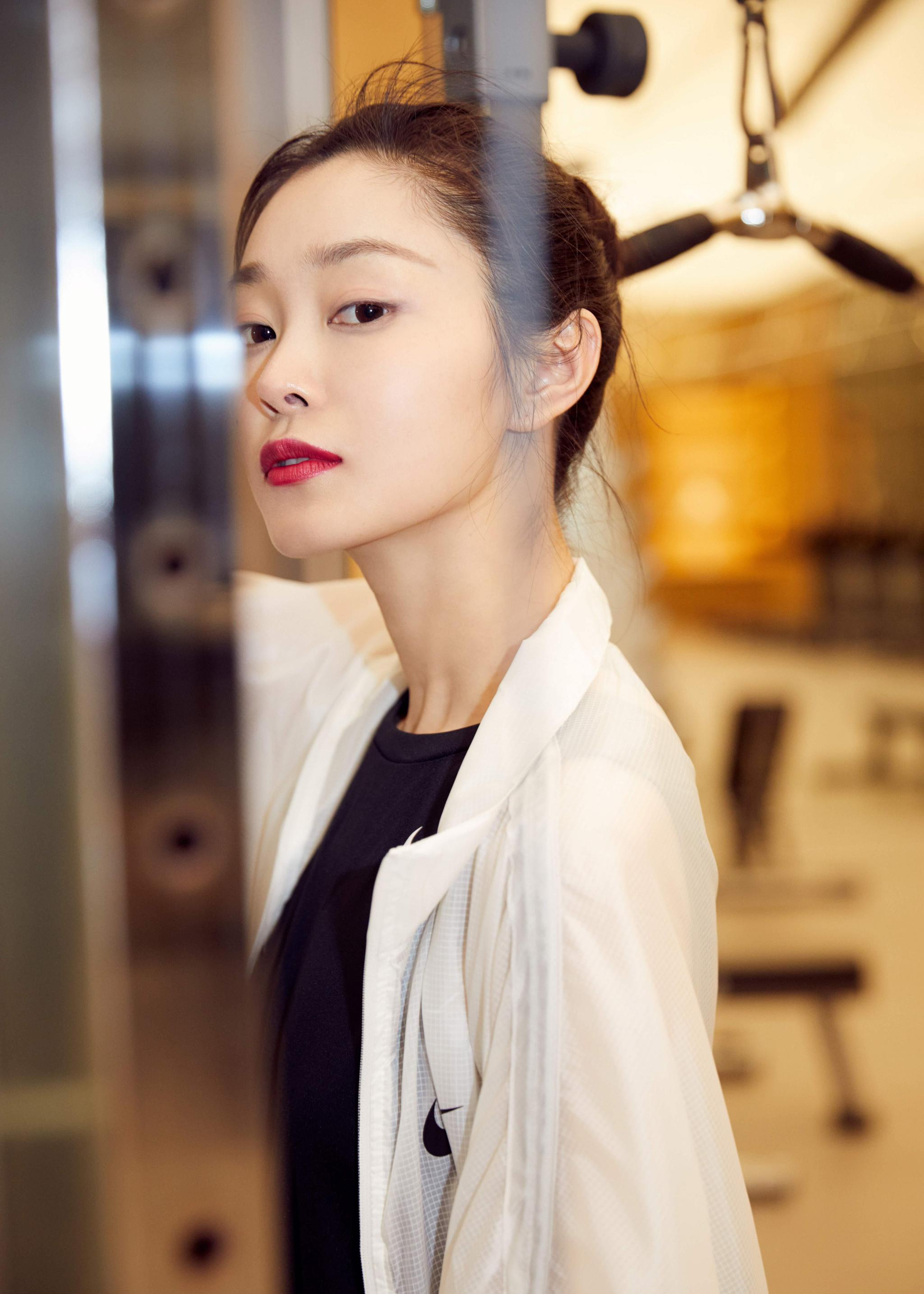 骨子透着灵气的宋轶 将会是未来不可小觑的一颗演艺新星!