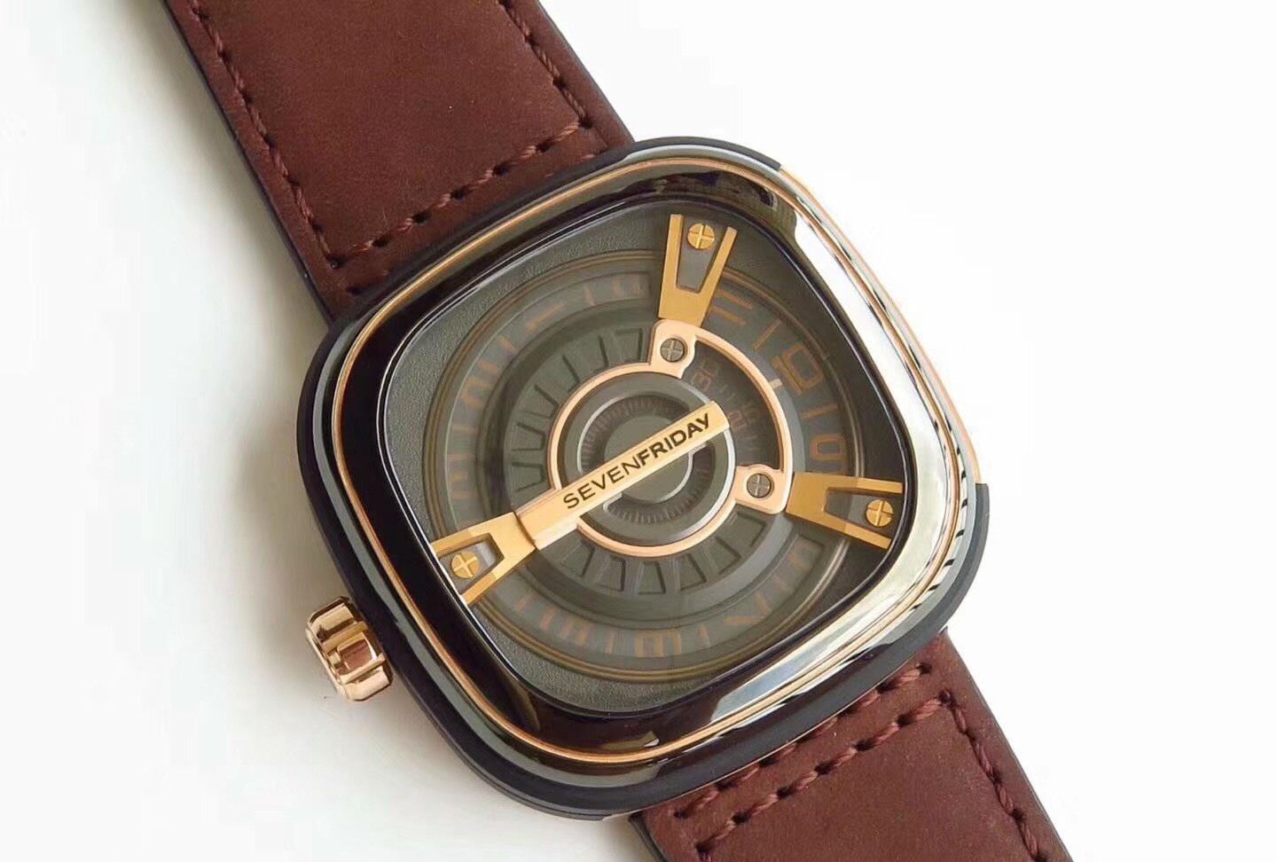 sevenfriday经典系列腕表
