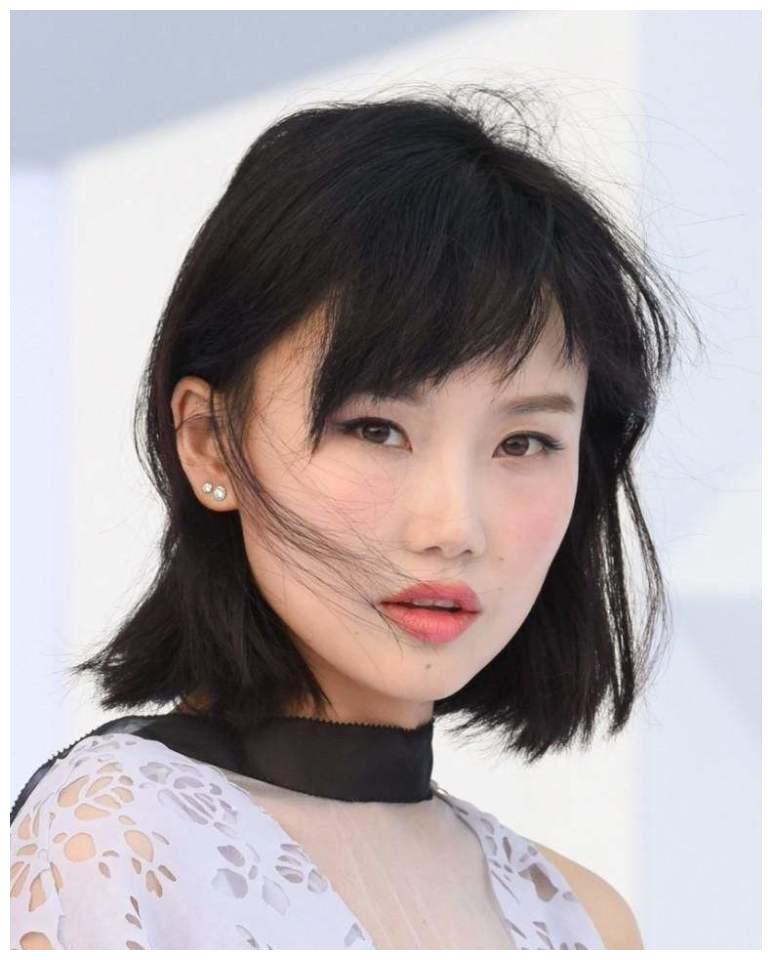 大家都听过黄龄的《痒》吧,现在在乘风破浪火了