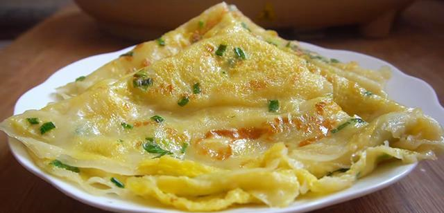 教你葱花鸡蛋饼好吃又快速做法10分钟搞定比外面卖的好吃多了