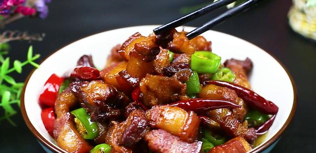 红烧肉百吃不厌的做法,不需要焯水,色泽红润有食欲,看着就好吃