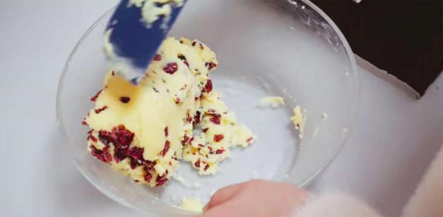 教你在家自制蔓越莓饼干,酸甜开胃又营养,给孩子当小零食很不错休闲区蓝鸢梦想 - Www.slyday.coM 教你在家自制蔓越莓饼干,酸甜开胃又营养,给孩子当小零食很不错休闲区蓝鸢梦想 - Www.slyday.coM