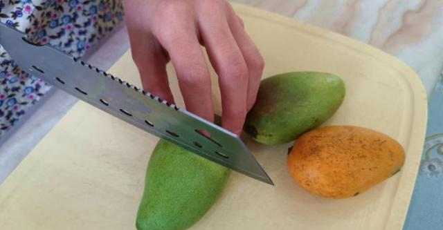 这才是切芒果的正确方法原来这么简单大开眼界