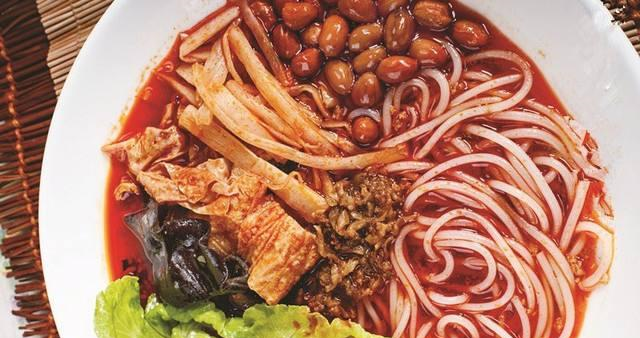 第一次吃螺蛳粉是什么感受?有些人喜欢,也有人难以接受!休闲区蓝鸢梦想 - Www.slyday.coM 第一次吃螺蛳粉是什么感受?有些人喜欢,也有人难以接受!休闲区蓝鸢梦想 - Www.slyday.coM