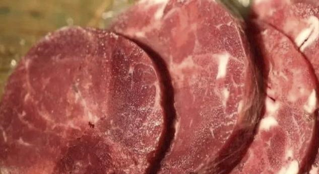 解密"牛肉"造假全过程,原来我们平时在餐馆吃的大多是假牛肉!