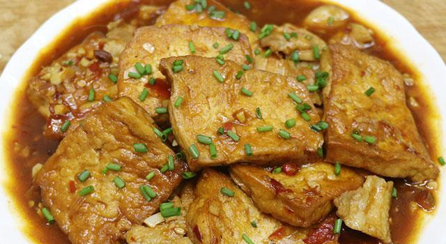 名菜熊掌豆腐的家常做法,外皮酥脆,内里多汁,比麻婆豆腐好吃|豆腐